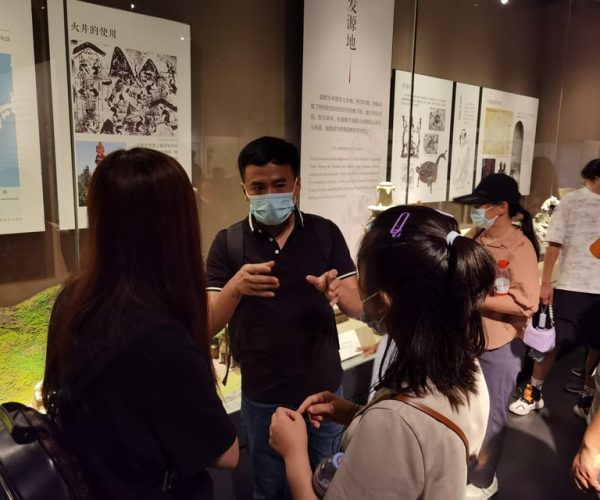 Chengdu?Chengdu Museum Professional Guided Tour – Southwestern China, China