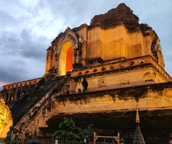 Chiang Mai: Chiang Mai Old City Twilight Walking Tour – Chiang Mai Province, Thailand