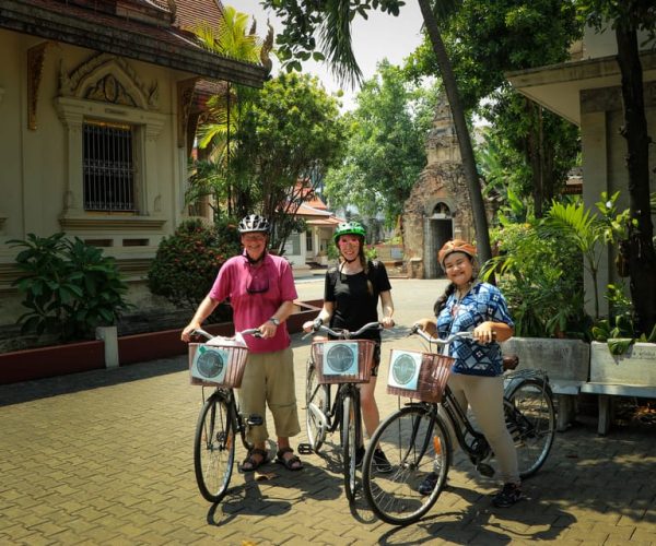 Chiang Mai: Half-Day Old Town Cycling Tour – Chiang Mai Province, Thailand