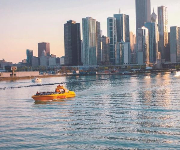 Chicago: 75-Minute Architecture Cruise by Speedboat – Chicago, Illinois