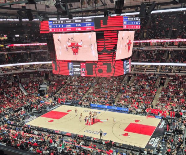 Chicago: Chicago Bulls Basketball Game Ticket – Chicago, Illinois