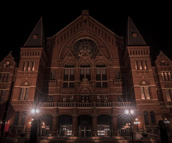 Cincinnati Ghosts: Poltergeists Haunted Walking Tour – Cincinnati, Ohio