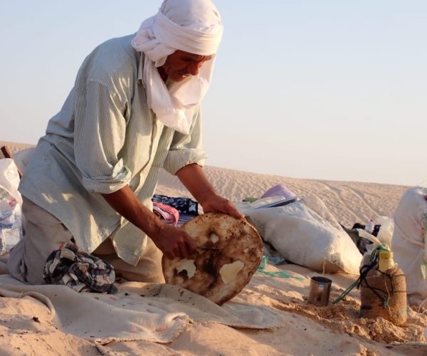 Es Sabra: Bedouin Dinner in the Tunisian Sahara Camp – Medenine Governorate, Tunisia