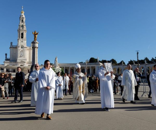 Fátima: Half-Day Private Guided Tour in English or Spanish – Norte Region, Portugal