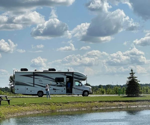 Food tour on Island Lake, Ontario RV-Motorhome Tour – Ontario, Canada