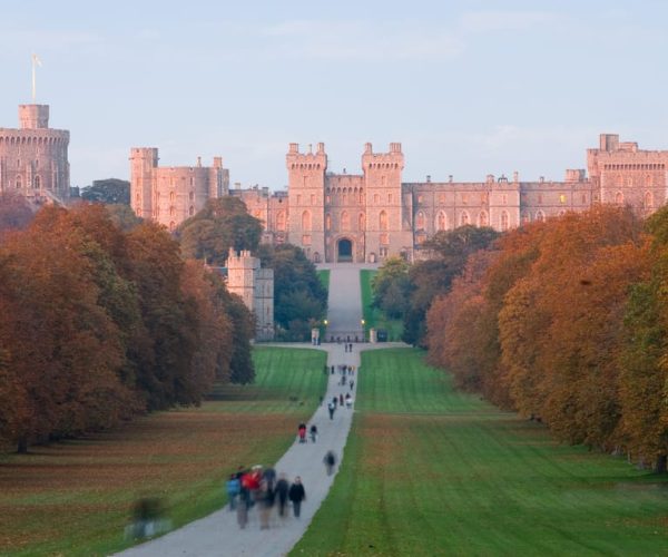 From London: Royal Guided Tour of Windsor Castle – Berkshire, United Kingdom