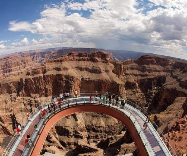 From Los Angeles: 3-Day Las Vegas Tour with Accommodation – Grand Canyon West Rim, Arizona