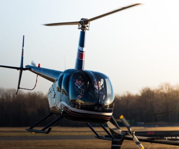 From Westchester: New York Helicopter Piloting Experience – Harrison, New York