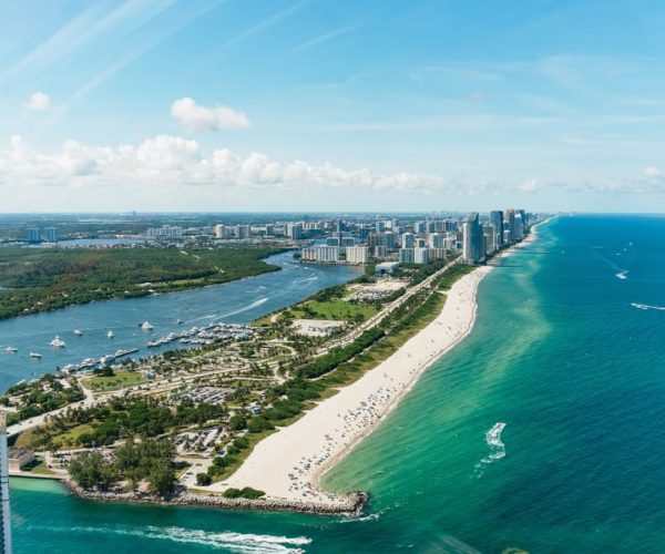 Ft. Lauderdale: Private Helicopter Tour to Miami Beach – Florida, United States