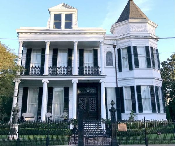 Garden District Walking Tour – Louisiana, United States