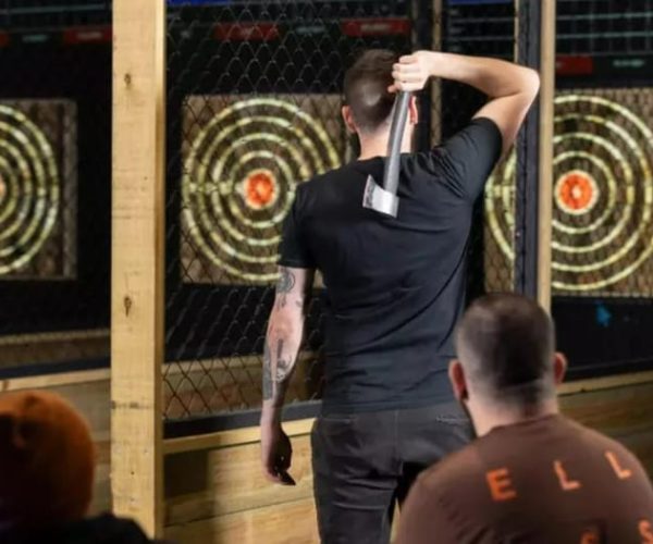 Gold Coast: Axe Throwing with Digital Targets – Queensland, Australia