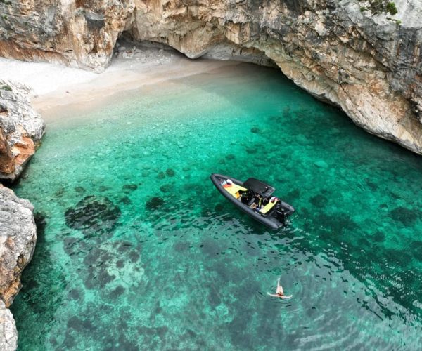 Grama Bay: Caves & Beaches Private Speedboat Guided Tour – Vlorë County, Albania