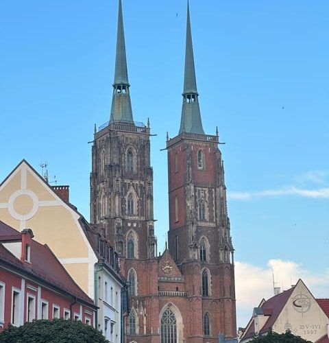 Group city tour (walking tour) through Wroclaw in German – Greater Poland Voivodeship, Poland