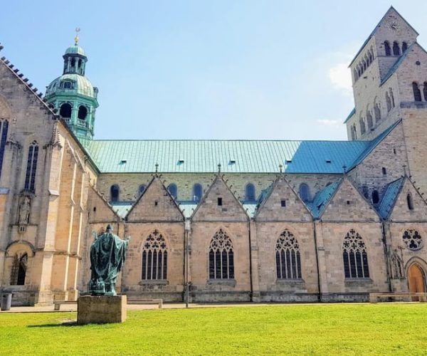 Hildesheim: Old Town Guided Discovery Tour – Lower Saxony, Germany