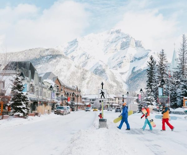 Johnston Canyon, Lake Louise, Minnewanka and Banff Avenue – Alberta, Canada