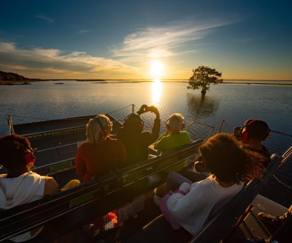 Kissimmee: Boggy Creek Sunset Airboat Tour – Kissimmee, Florida