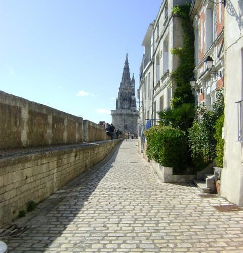 La Rochelle: Siege of La Rochelle Guided Walking Tour – Nouvelle-Aquitaine, France