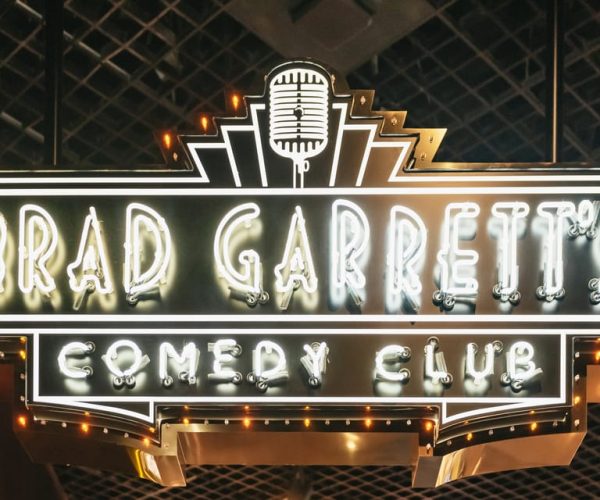 Las Vegas Strip: Brad Garrett s Comedy Club at MGM Grand – Las Vegas, Nevada