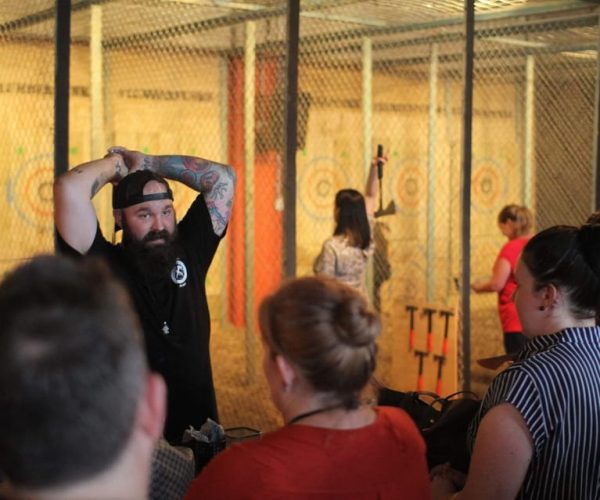 Melbourne: Lumber Punks Axe Throwing Experience – Victoria, Australia, Australia