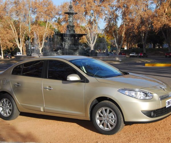 Mendoza: Shared 1-Way or Round Trip MDZ Airport Transfer – Mendoza Province, Argentina