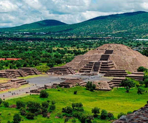 Mexico City: Teotihuacan Tour, Cave Restaurant & Basilica – State of Mexico, Mexico