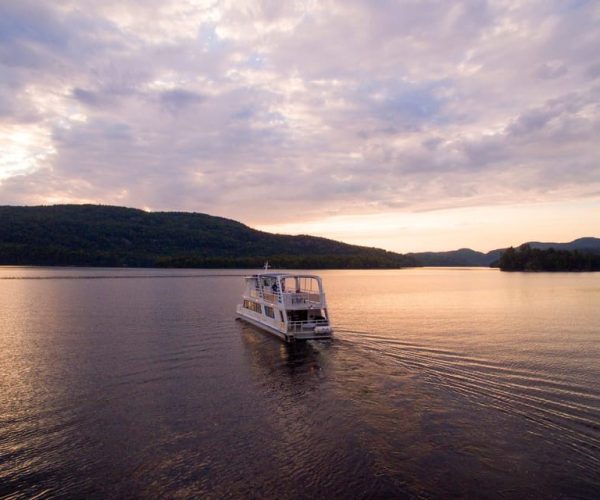 Mont-Tremblant: Guided Scenic Lake Cruise – Quebec, Canada