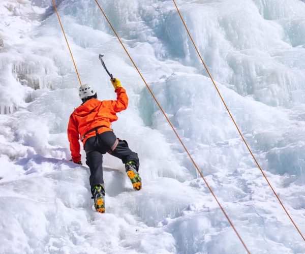 Mont-Tremblant: Ice Climbing Initiation – Quebec, Canada