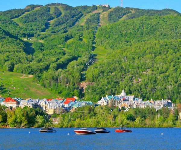 Montreal: Private Day Tour to Mont Tremblant – Quebec, Canada