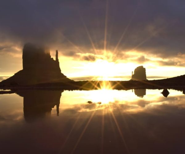 Monument Valley: 3-Hour Sunrise Tour – John Ford Point, Utah