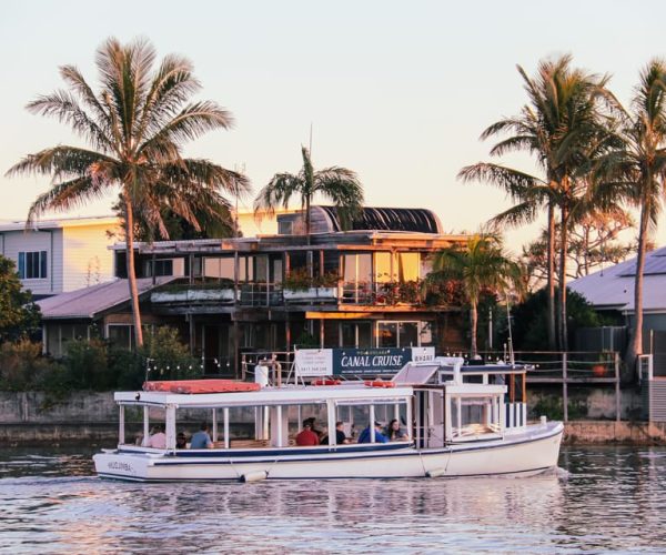 Mooloolaba: Sunshine Coast Sunset Canal Cruise – Queensland, Australia