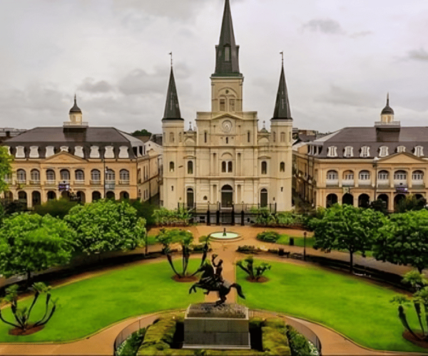 New Orleans : French Quarter Walking Tour With A Guide – Louisiana, United States