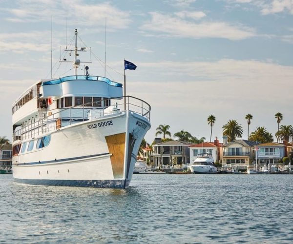 Newport Beach: Christmas Day Buffet Brunch or Dinner Cruise – Newport Beach, California