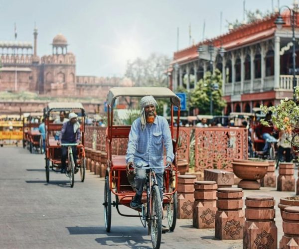 Old Delhi: Private Tuk-Tuk Tour & Food Tasting – New Delhi, India