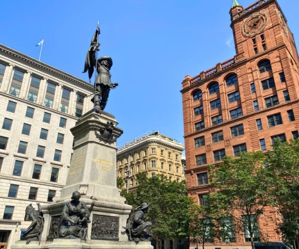 Old Montreal: 1.5-Hour Walking Tour of the East Side – Quebec, Canada