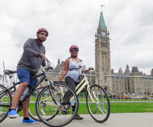 Ottawa: 4 or 8-Hour Bike Rental with Self-Guided Tour – Ontario, Canada