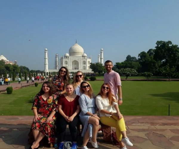 Overnight Agra tour from Pune – Uttar Pradesh, India