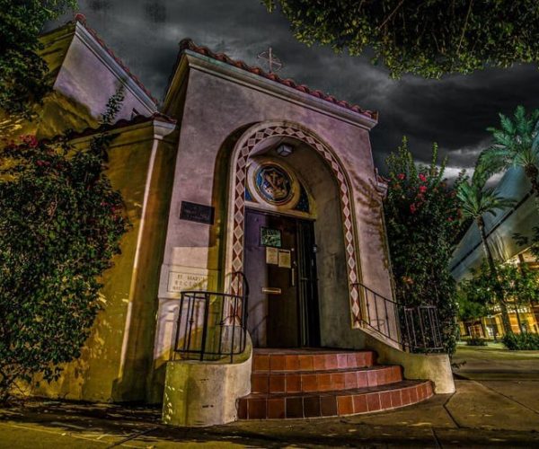 Phoenix: Late-Night Ghost Hunt w/ Equipment – Phoenix, Arizona