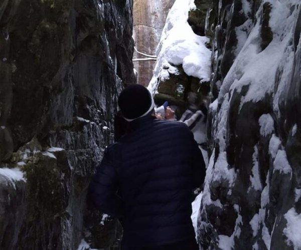 Private Singhampton Caves Snowshoe-Collingwood/Blue Mountain – Ontario, Canada