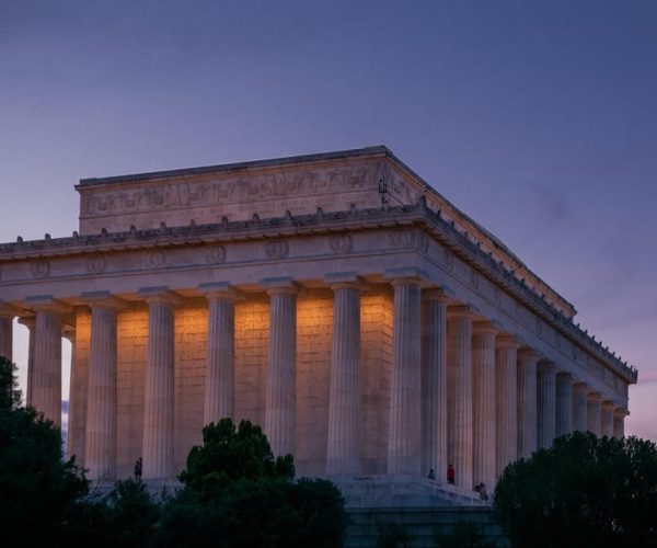 Private Washington DC Tour Up to 12 Pax from New York – Washington DC