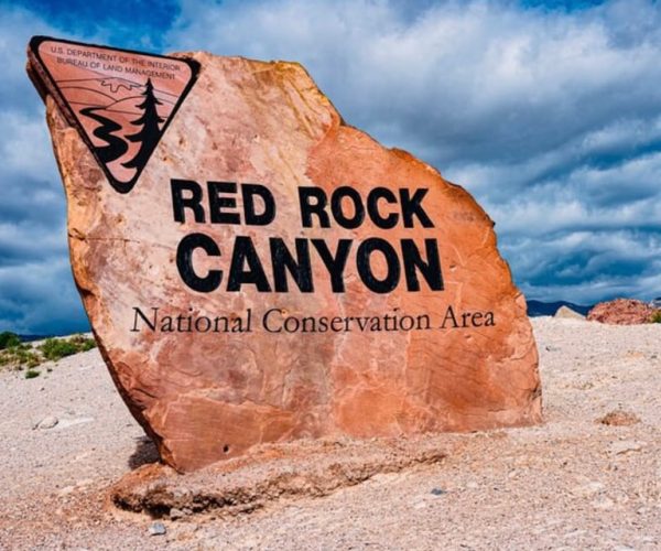 Red Rock Canyon Sign& Seven Magic Mountains Tour – Las Vegas, Nevada