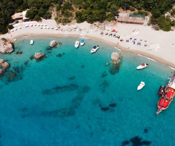 Sarandë: Boat Tour to Kroreza with Drink and Umbrella – Vlorë County, Albania