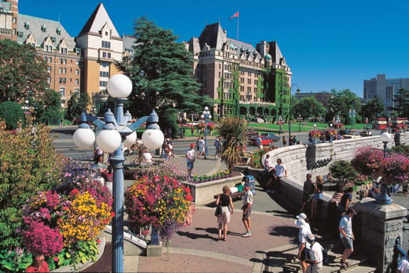 Victoria & Butchart Gardens by Helicopter & Seaplane – British Columbia, Canada