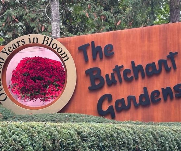 Victorias City Highlights & Butchart Gardens Private Tour – British Columbia, Canada