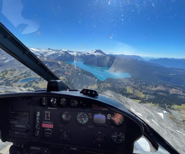 Whistler: Glacier Helicopter Tour over Wedge Mountain – British Columbia, Canada