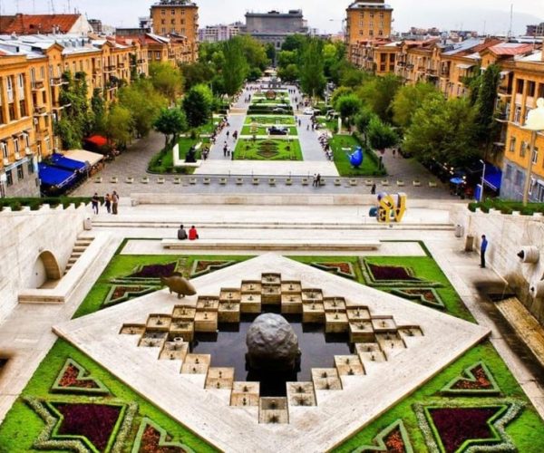 Yerevan: City Highlights Layover Tour from Zvartnots Airport – Ararat Province, Armenia