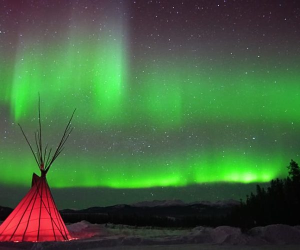 Yukon: Aurora Borealis Late Night Viewing Tour – Yukon, British Columbia, Canada