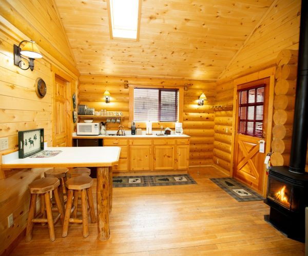 Beartooth Hideaway Inn and Cabins – Red Lodge, Montana