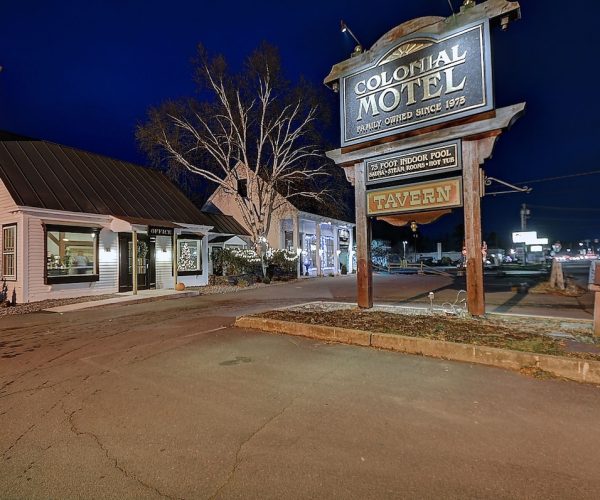 Colonial Motel And Spa – Brattleboro, Vermont