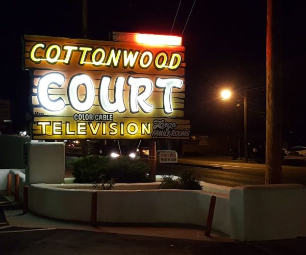 Cottonwood Court Motel – Santa Fe, New Mexico