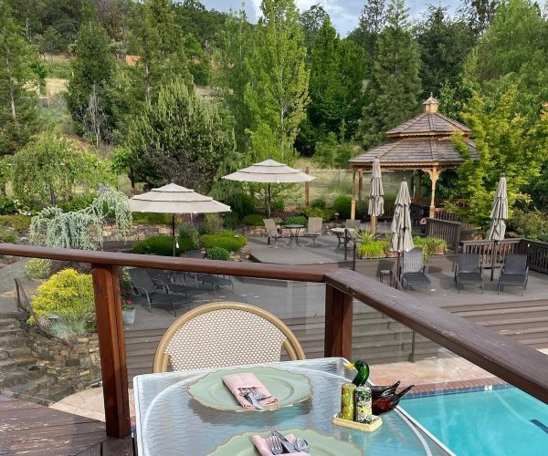 Country Willows Inn and Estate – Ashland, Oregon